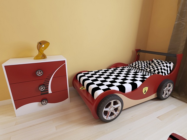 Детская кровать в виде гоночной машины