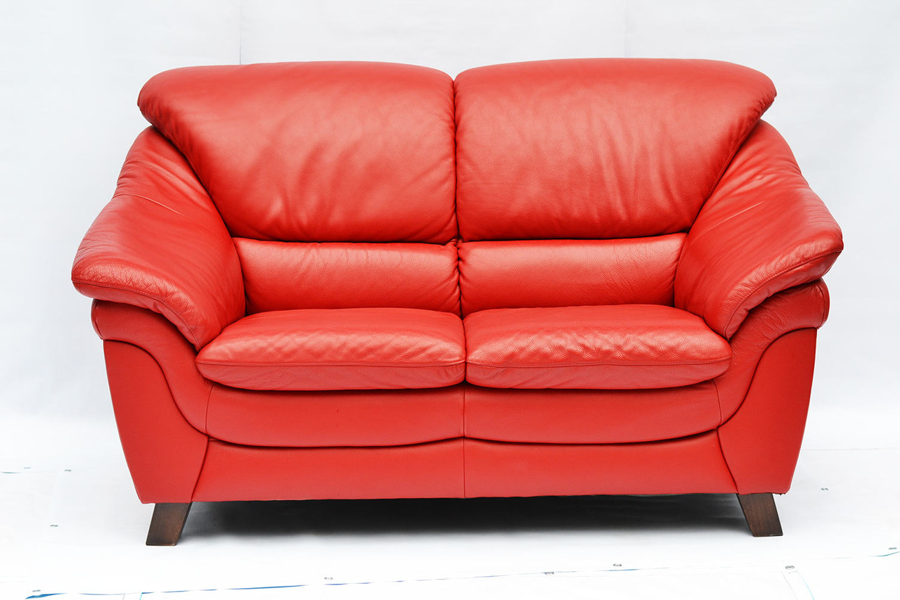 Красный кожаный диван двойка