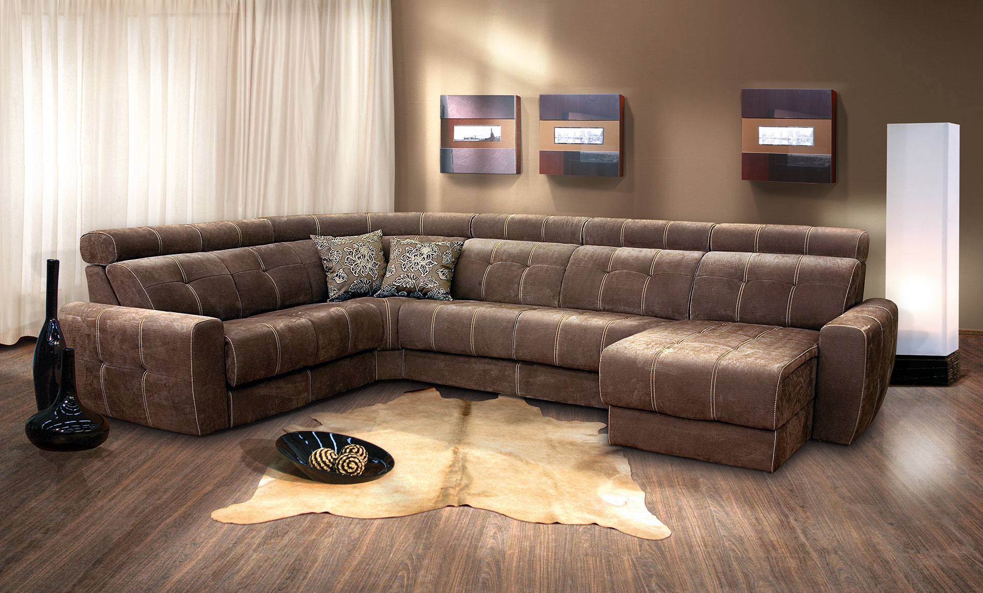 Большой диван в гостиную для большого комфорта