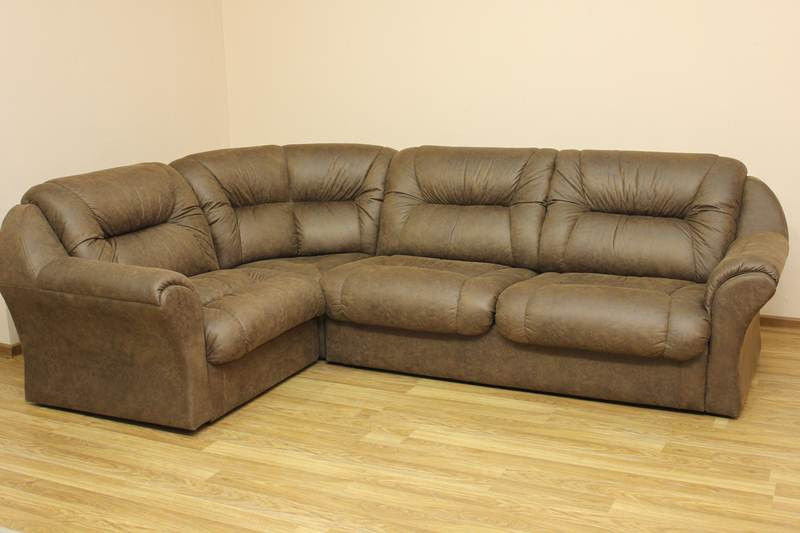 Кожаный коричневый диван для дома