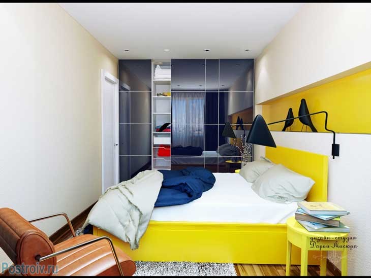 Кровать, выполенная в желтом цвете