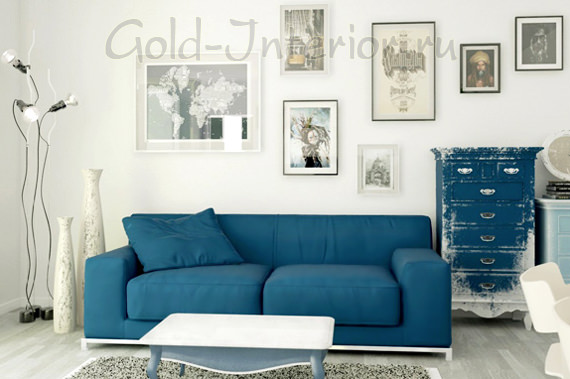 Прямой синий диван для дома