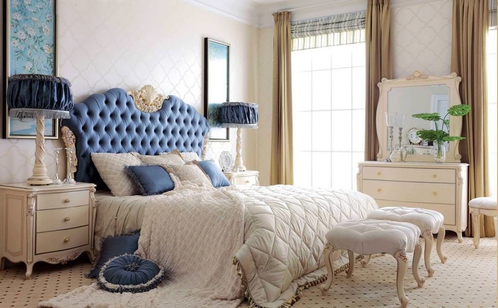 Вариант применения кровати синего цвета