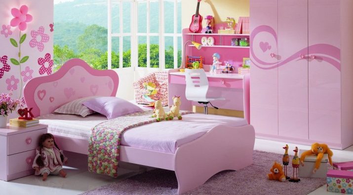 Дизайнерская детская мебель для девочки