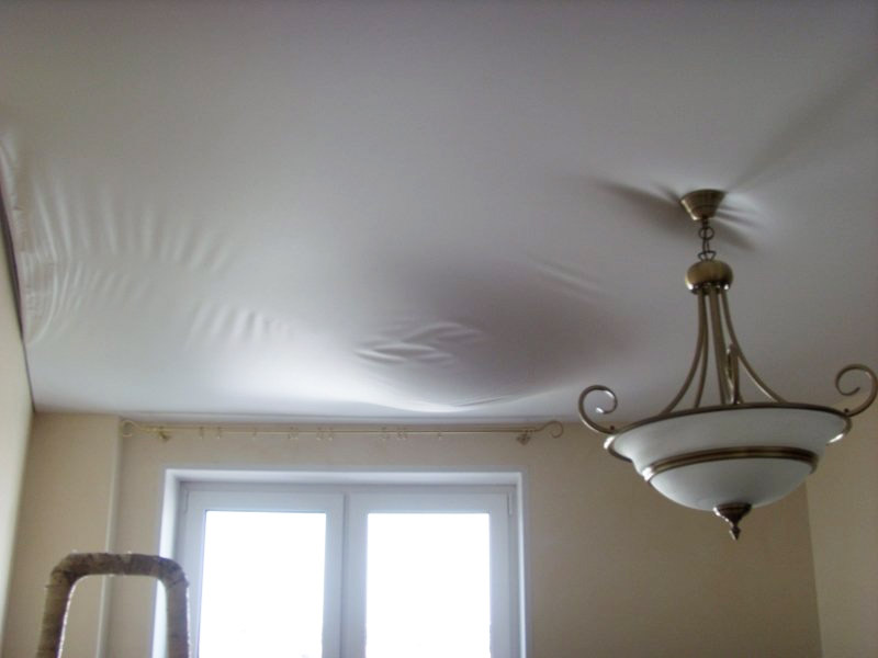 Štetnost rasteznih stropova izrađenih od PVC folije.