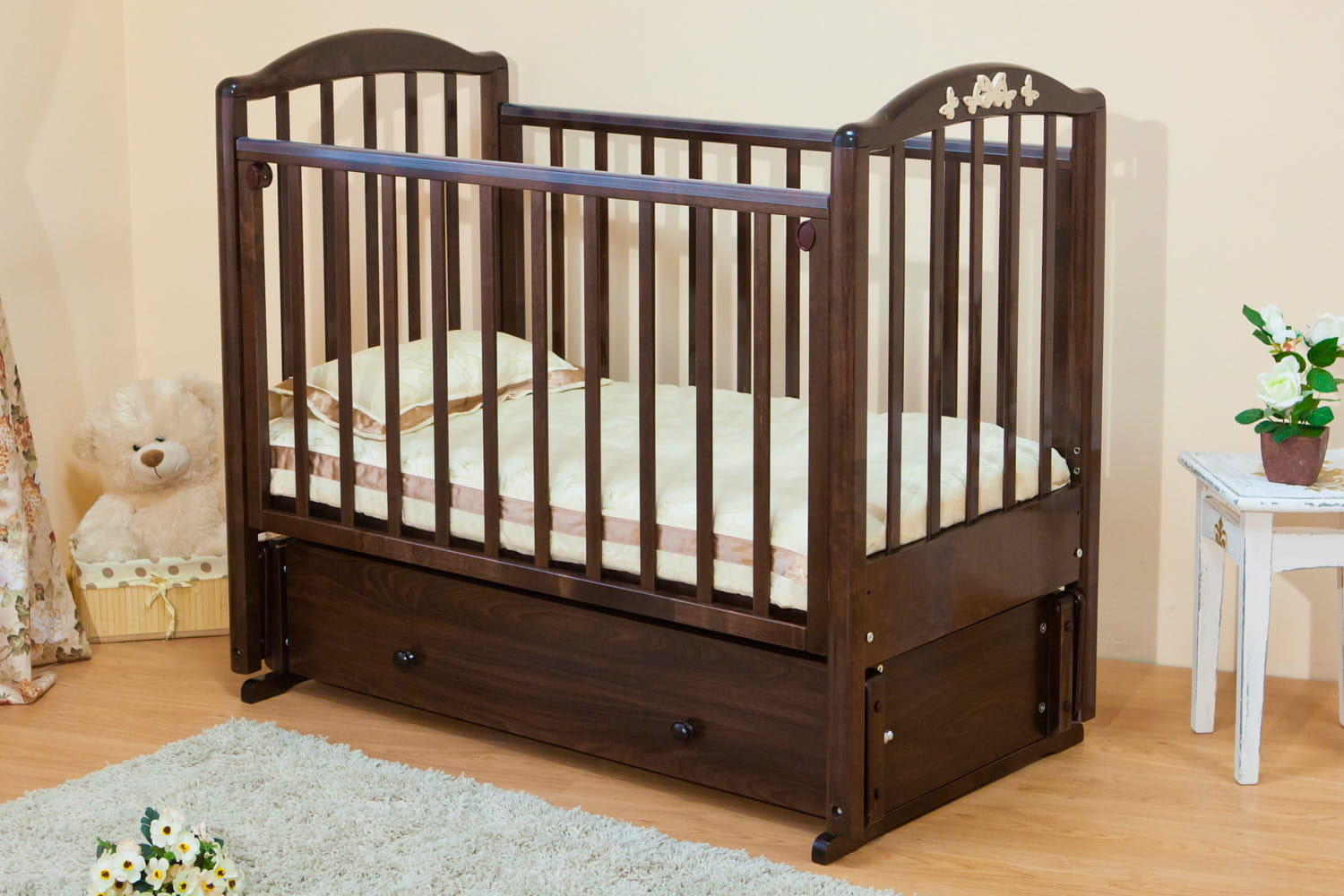 Основные виды кроваток для новорожденных